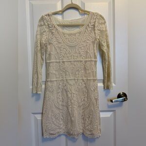 Express Cream Floral Lace Long Sleeve Dress